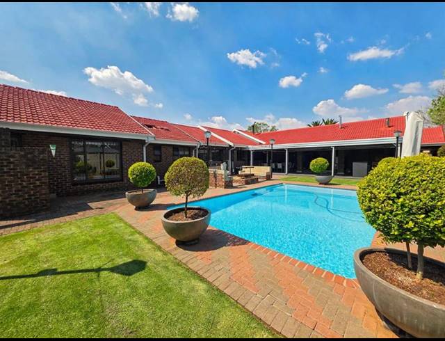 5 BEDROOM HOUSE FOR SALE IN MEYERTON EXT 6